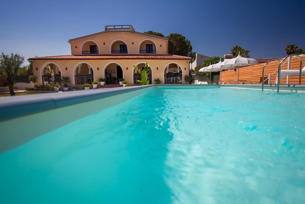 Villa Sunset B&B/Apartments Fontane Bianche Buitenkant foto